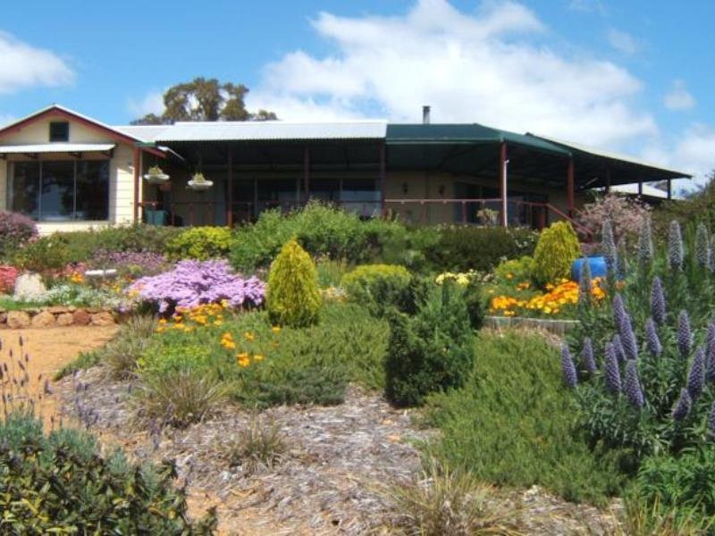 Shambhala Guesthouse Kangaroo Gully Exterior photo